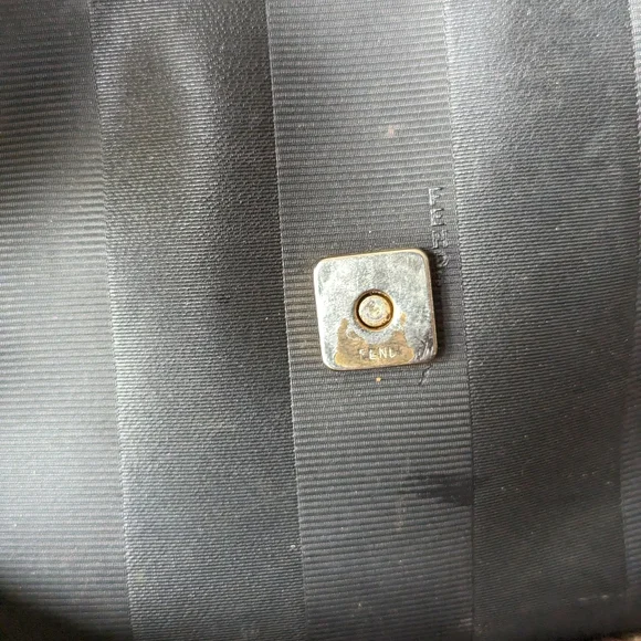 🛑TRADED🛑 1980s💯💎FENDI JANUS💎✨💎VINTAGE PEQUIN CROSSBODY BAG - Picture 10 of 16